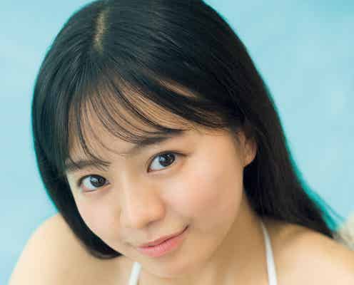 「ミスマガジン2023」審査員特別賞・加藤綾乃、ふんわりバスト際立つ純白ビキニで魅了