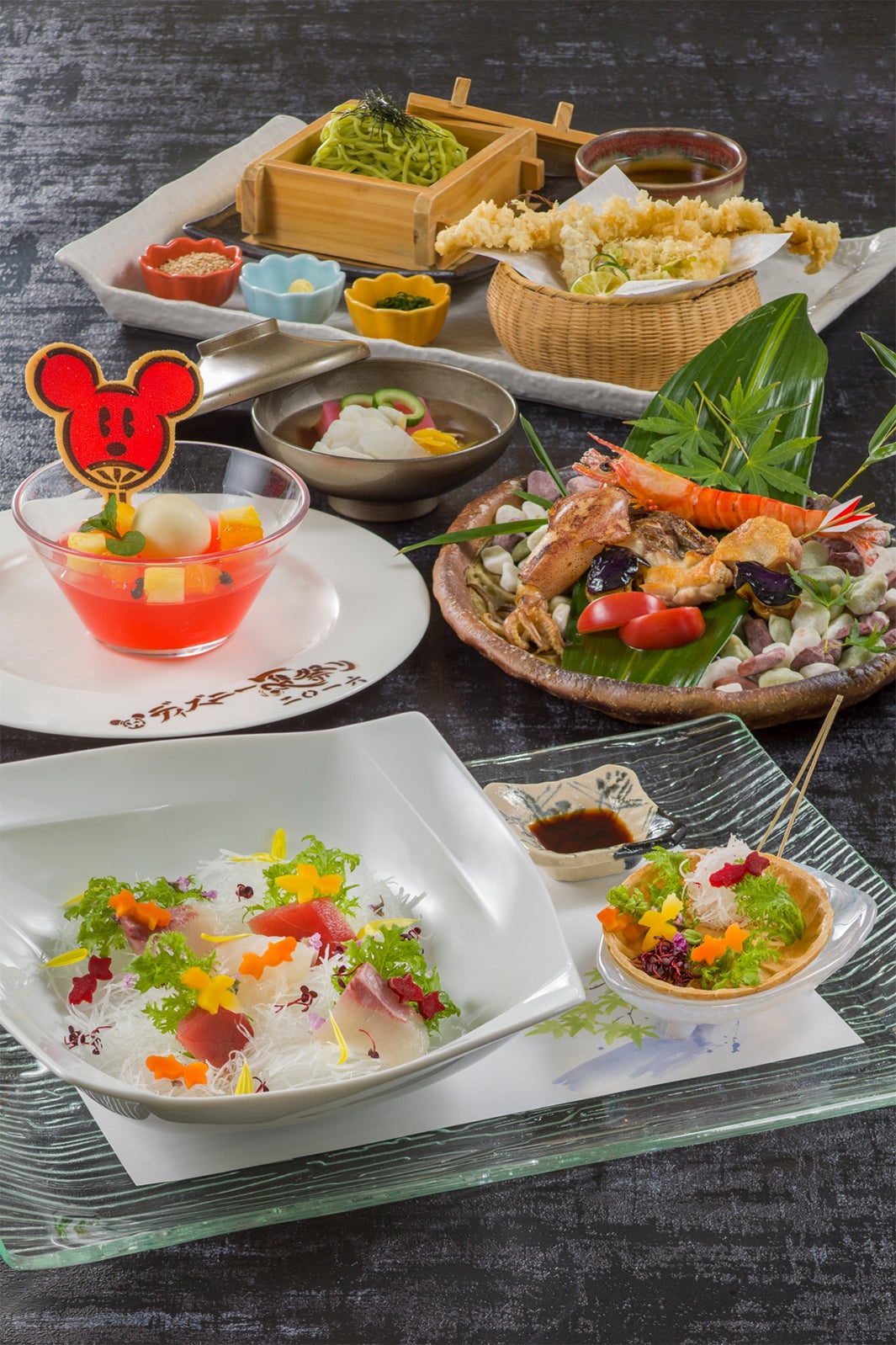 「花 Hana」“ディズニー夏祭り”ゆうがお
（C）Disney