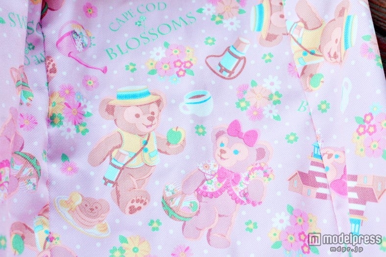 「ケープコッド・クックオフ」の店名が入った限定バスケット