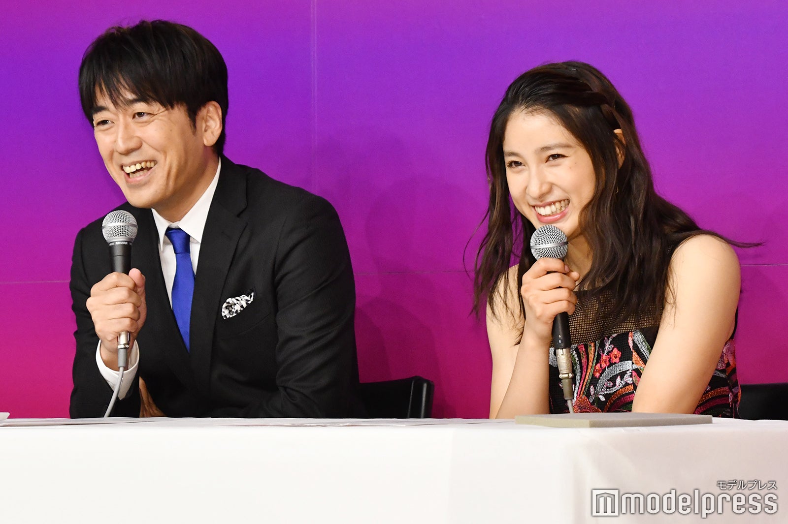 安住紳一郎アナ、土屋太鳳 （C）モデルプレス