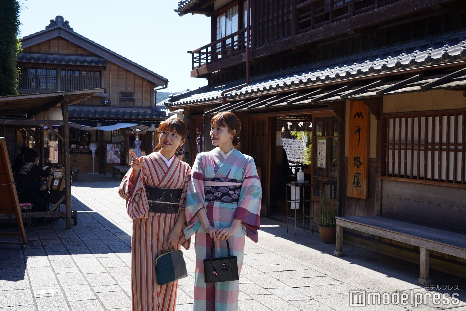 「おかげ横丁」の風情ある街並み（C）モデルプレス