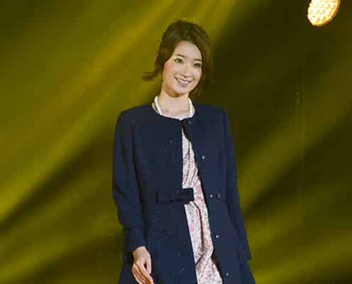 杉枝真結、スラリ美脚あらわに魅了 可憐なお嬢様スタイル