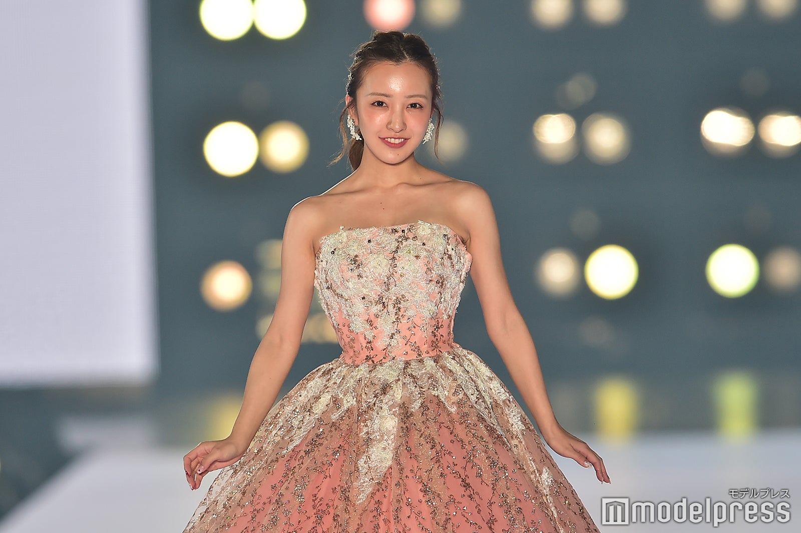 板野友美（C）モデルプレス