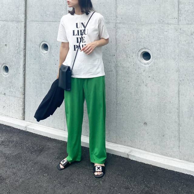 白t