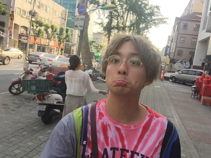 NHKで鍛えた韓国語がバッチリ通用している渡部秀(提供写真)