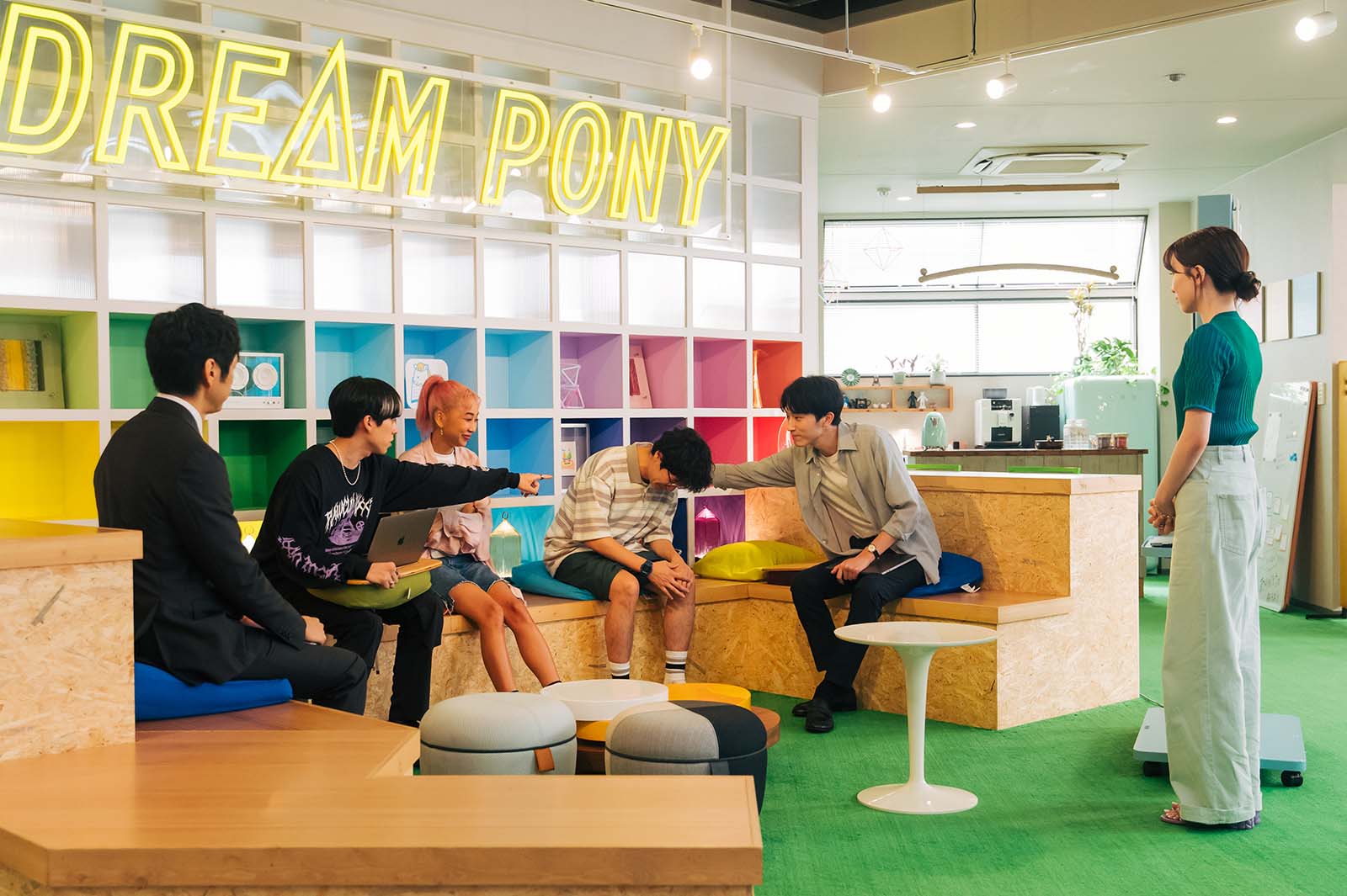 西島秀俊、坂東龍汰、青山テルマ、前原滉、杉野遥亮、永野芽郁／「ユニコーンに乗って」第9話より（C）TBSスパークル／TBS　撮影：加藤春日