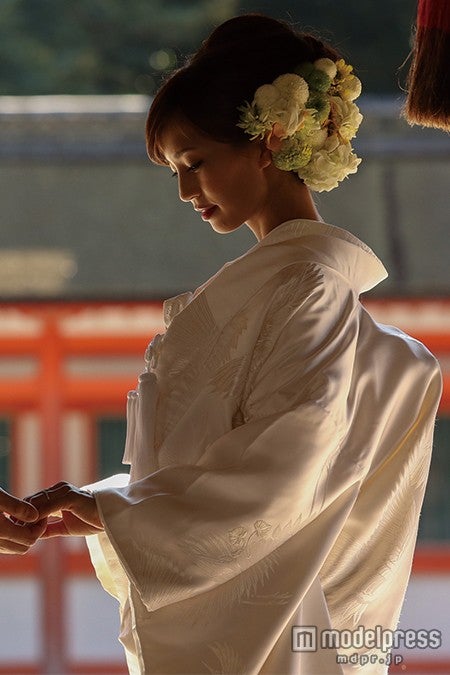 安田美沙子／「saita」1月号より／画像提供：TAKAMI BRIDAL