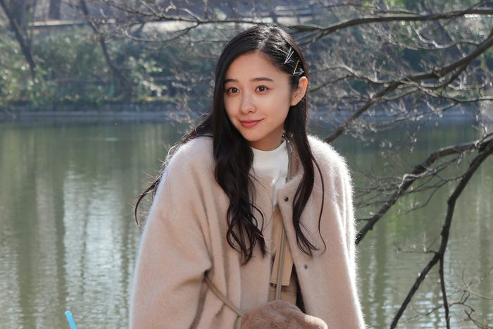 堀田真由「いとしのニーナ」(C)フジテレビ