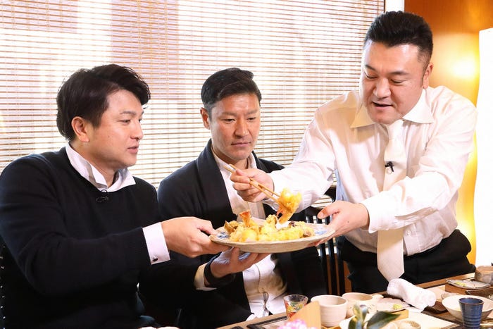 (左から)高橋由伸、高橋尚成、山崎弘也(C)フジテレビ