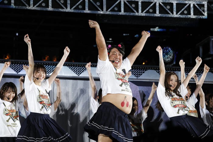 乃木坂46(提供写真)