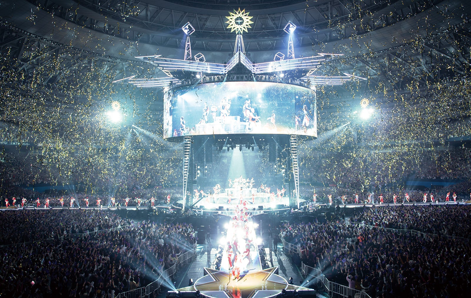 EXILE／「月刊EXILE」9月号より（画像提供：LDH）