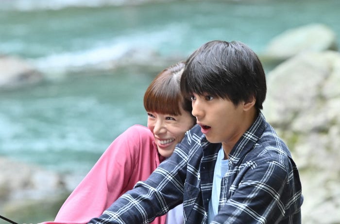 桜井ユキ、荒木飛羽/「G線上のあなたと私」第2話より(C)TBS