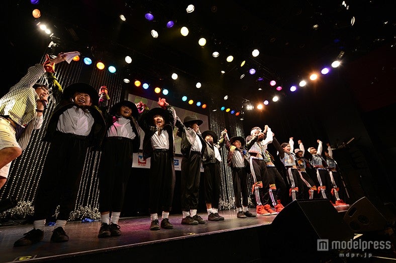 「セブン＆アイ　キッズダンスフェスティバル」決勝大会の様子