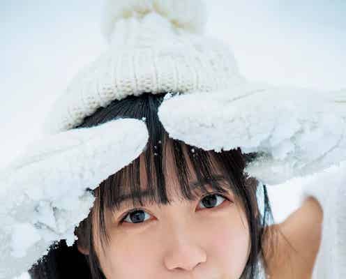 現役最高制服美少女・来栖りん、真っ白な雪原で水着姿