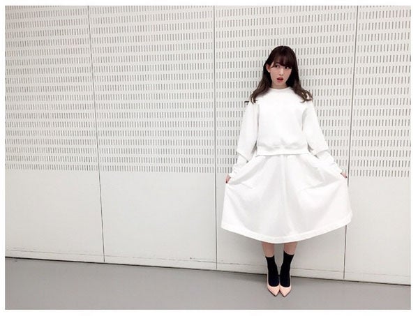 ベイマックス風私服スタイルの小嶋陽菜／小嶋陽菜Instagramより