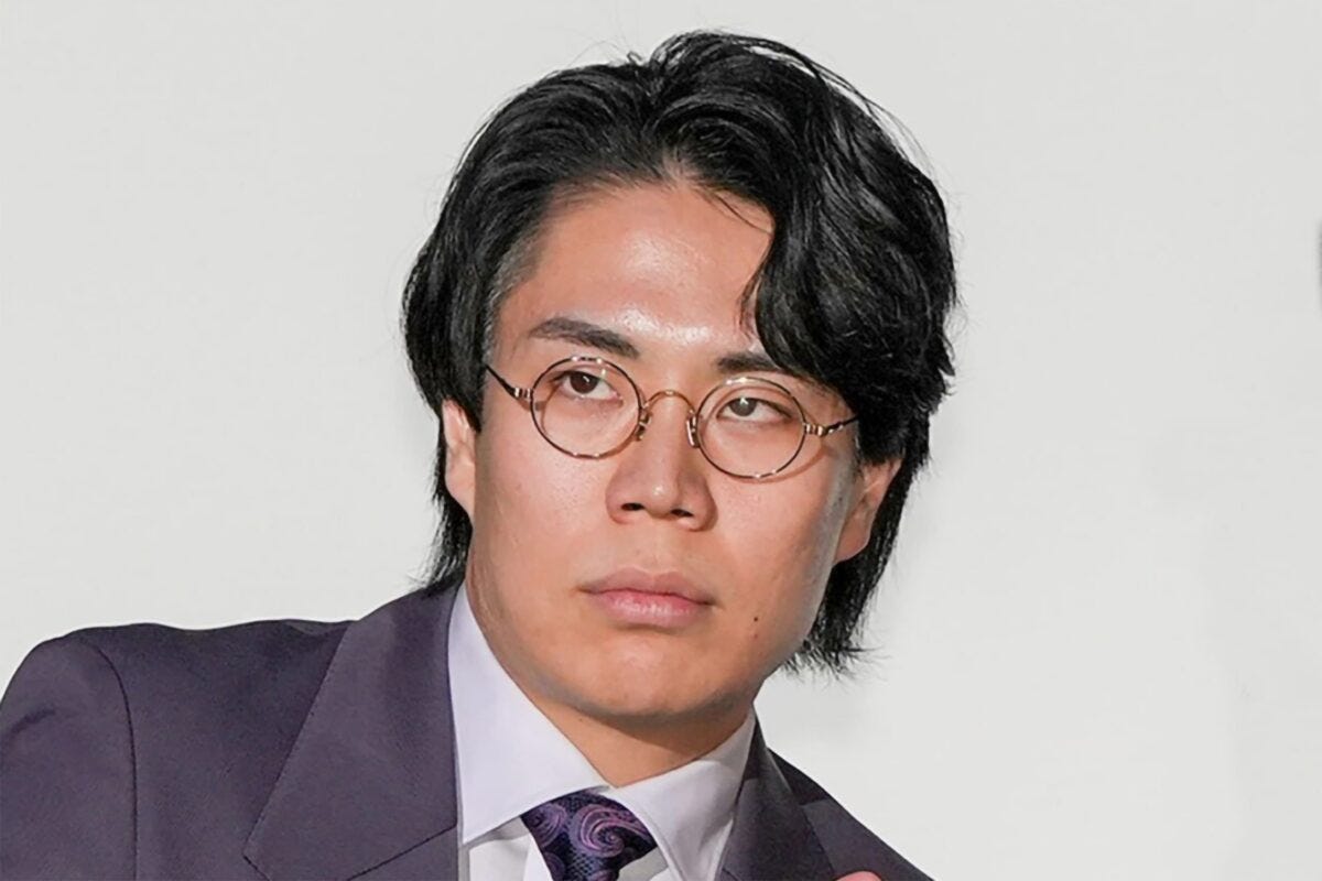 高比良くるま（令和ロマン）