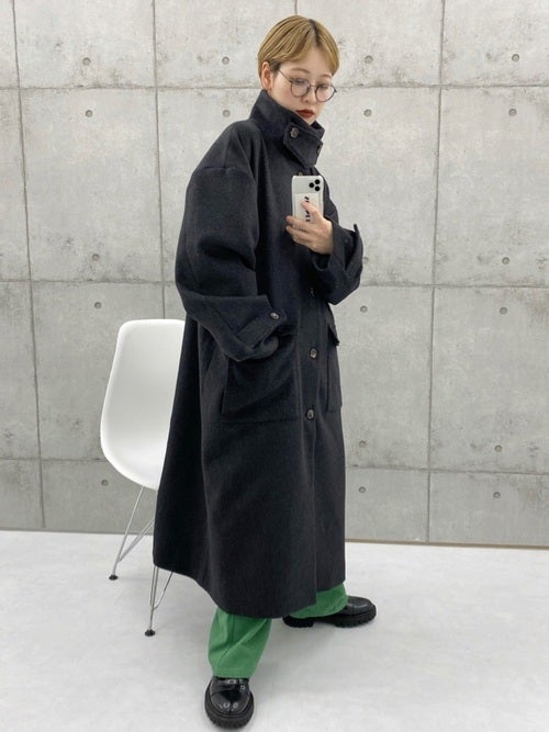 緑のパンツに合う冬コーデ21選 おしゃれの幅が広がるレディース着こなし術 モデルプレス