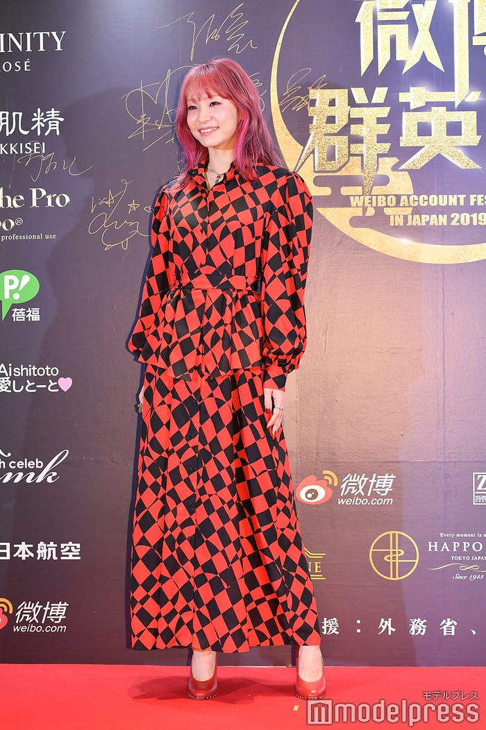 LiSA (C)モデルプレス