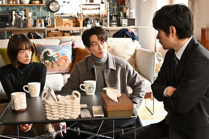 井上真央、佐藤健、松山ケンイチ/「100万回 言えばよかった」第6話より(C)TBS