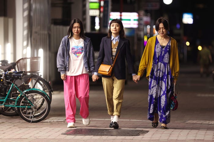 鳴海唯、奈緒、斉藤由貴「あのクズを殴ってやりたいんだ」第1話(C)TBS