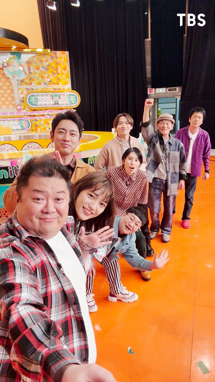 小杉竜一、川口春奈、小泉孝太郎、近藤春菜、箕輪はるか、EXILE NAOTO、笹野高史、吉田敬「ニンゲン観察バラエティ モニタリング」／新生活応援ムービー※イメージ（C）TBS