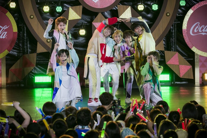 テレビ朝日・六本木ヒルズ夏祭り SUMMER STATIONでのライブ/写真提供:SDR