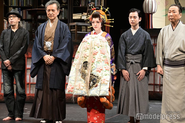 寺十吾氏、榎木孝明、久保史緒里、ゆうたろう、石倉三郎(C)モデルプレス