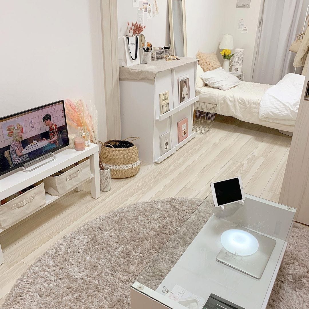 一人暮らし向けの落ち着く部屋の作り方 狭い部屋でも快適なレイアウト実例 モデルプレス