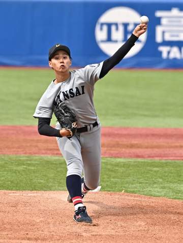 関大が35年ぶり4強 米沢、百合沢のプロ注目左腕リレーで導く