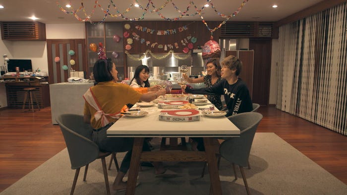 まやのバースデーパーティー「TERRACE HOUSE OPENING NEW DOORS」36th WEEK(C)フジテレビ/イースト・エンタテインメント