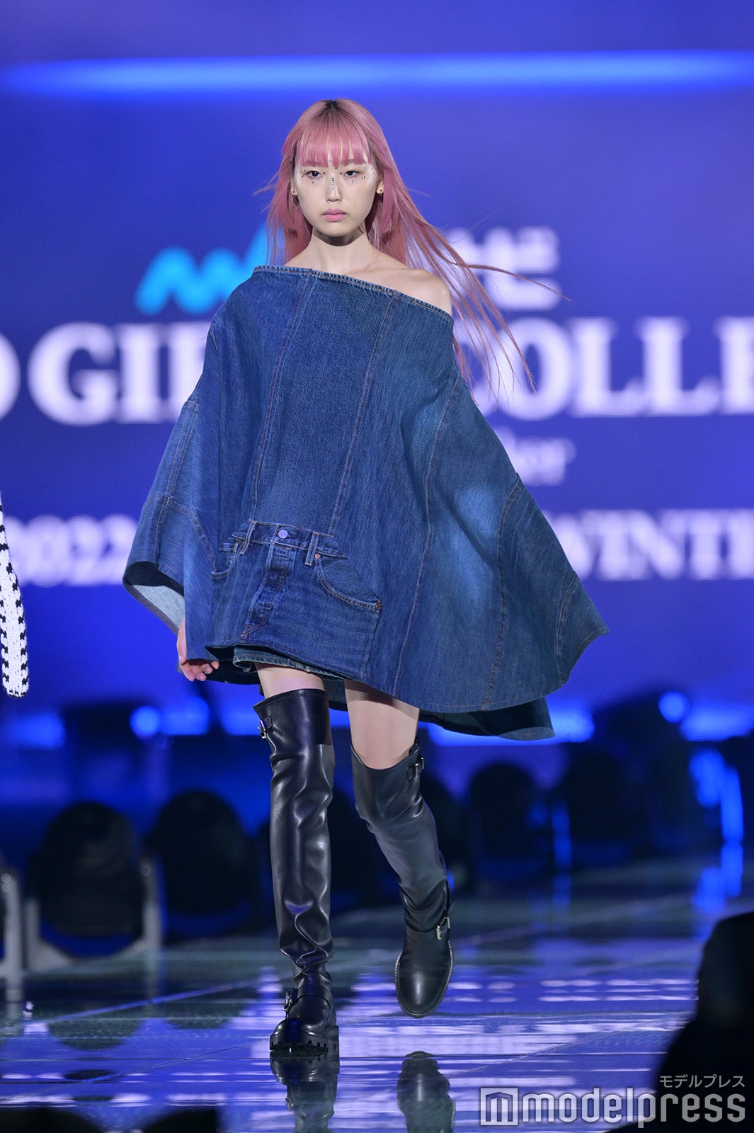 （C）モデルプレス