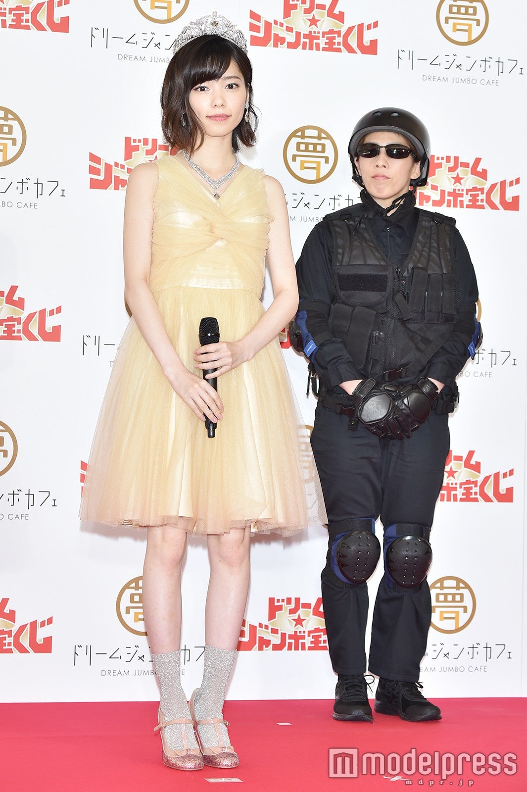 島崎遥香、吉田沙保里 （C）モデルプレス