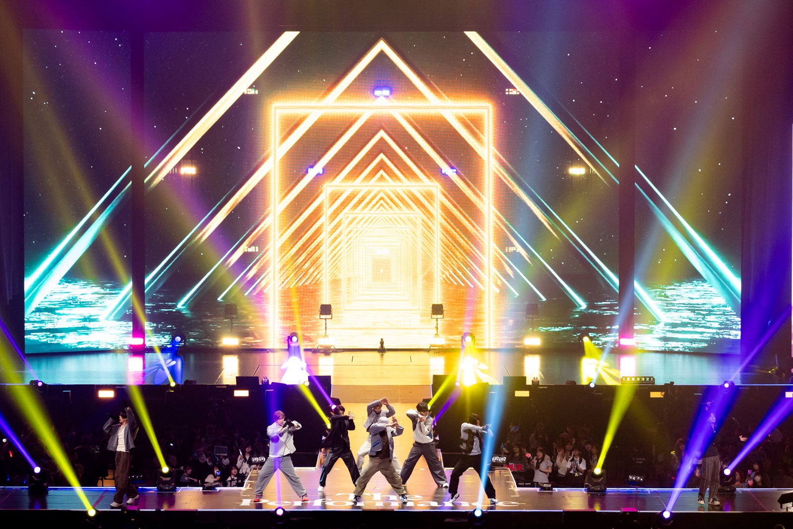 FANTASTICS（C）The Performance／撮影：田中聖太郎写真事務所