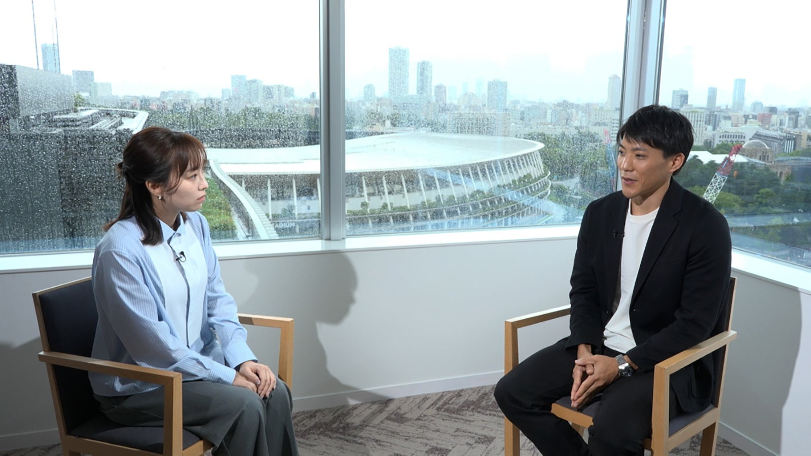 石川佳純、山縣亮太（C）TBS