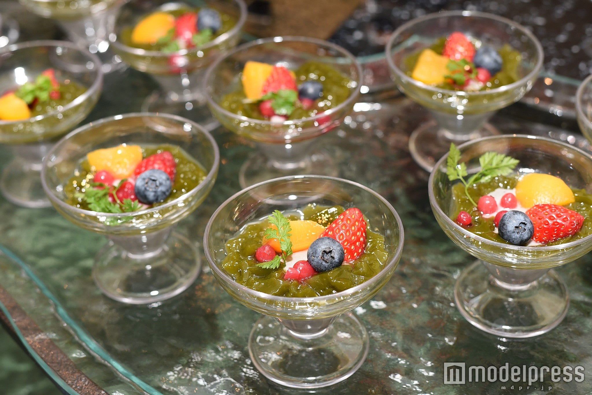 トロールをイメージした「黒ゴマパンナコッタと抹茶ゼリー」（C）モデルプレス