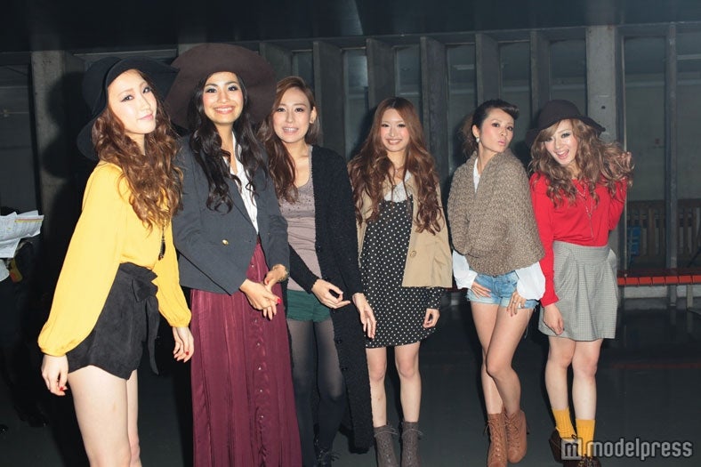 （左から）田辺音羽さん、須川未来さん、佐竹菜奈さん、村上紫保さん、高園あずささん