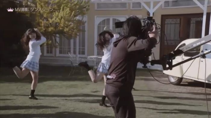 MV撮影の様子/「女子高生ミスコンFINALIST~ハレトキドキJK~」より(提供画像)