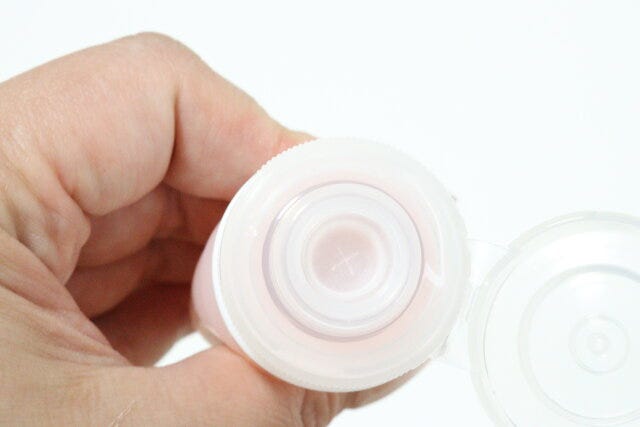 吸盤付きシリコンボトル35ml　注入口