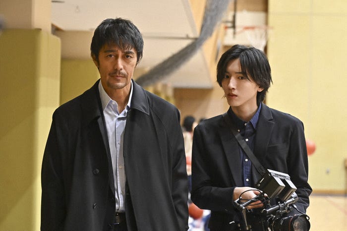 阿部寛、道枝駿佑「キャスター」第4話(C)TBS