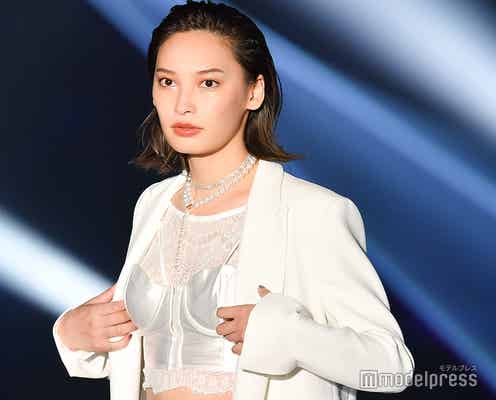 大政絢、美ウエスト&美脚披露 圧巻オーラ放つ<TGC北九州2019>