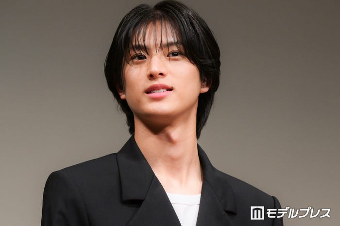 阿久根温世(C)モデルプレス