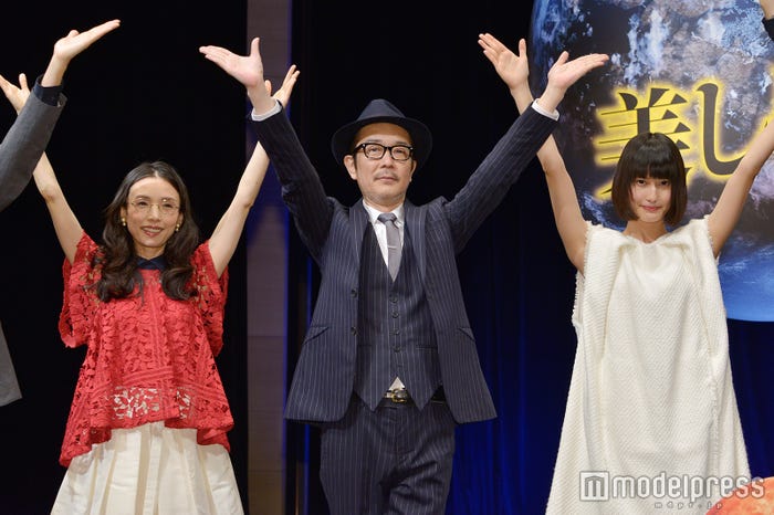 中嶋朋子、リリー・フランキー、橋本愛(C)モデルプレス