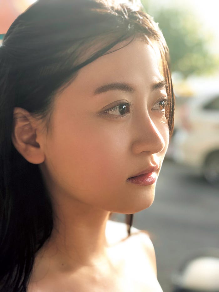 上西恵 写真集『KEI』(撮影:中山雅文 ワニブックス刊)