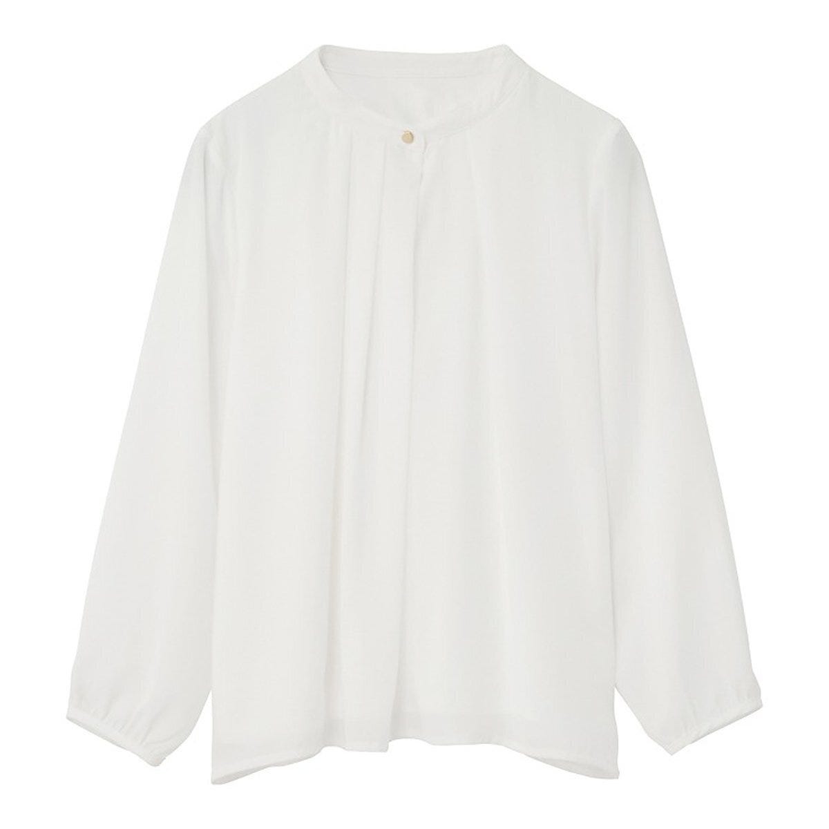 しまむらのプリーツブラウス