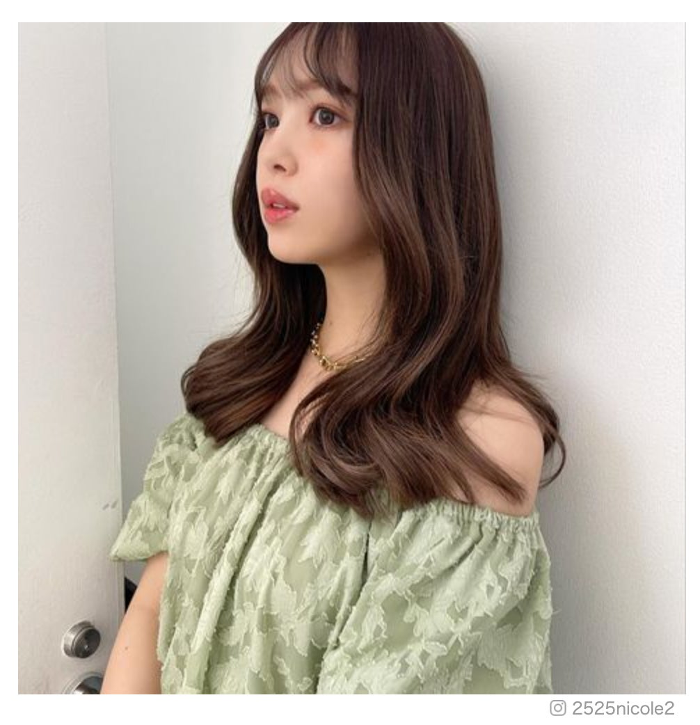 藤田ニコル、オレンジヘアから暗髪に「大人っぽい」と絶賛の声