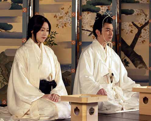 「どうする家康」松本潤&有村架純の“キスシーン”大河ドラマ異例の演出に反響「人形遊び」などもトレンド入り
