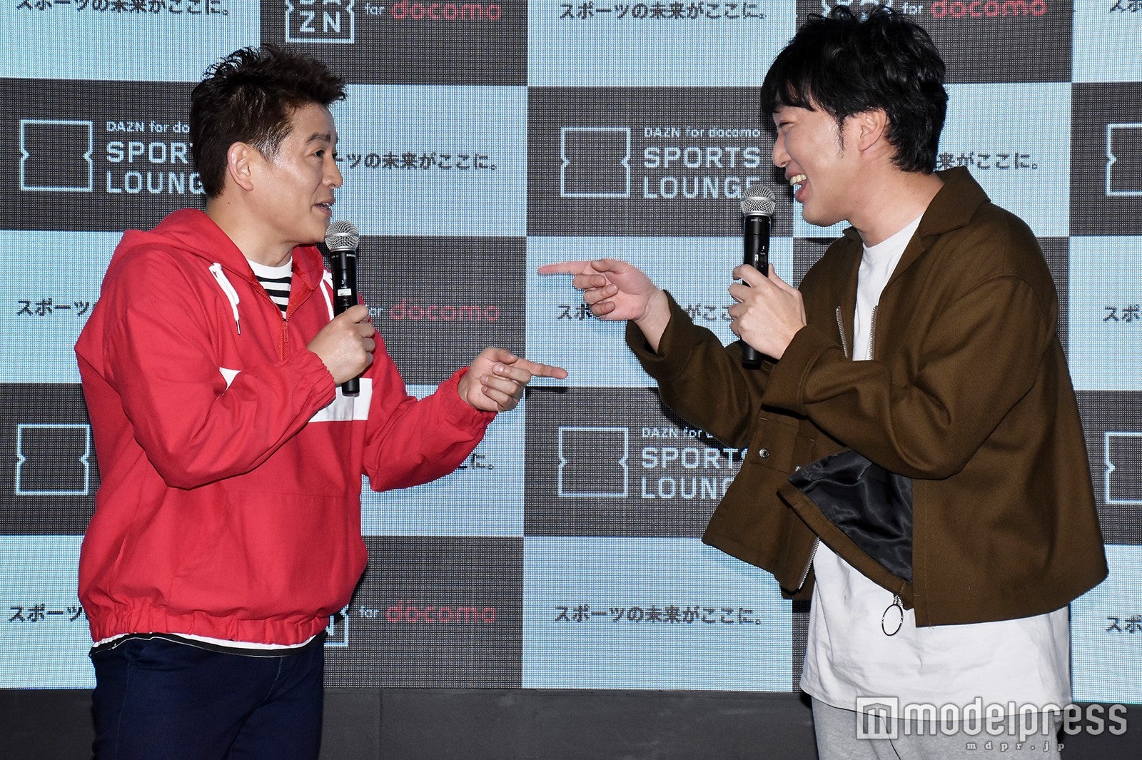 井戸田潤、小沢一敬（C）モデルプレス