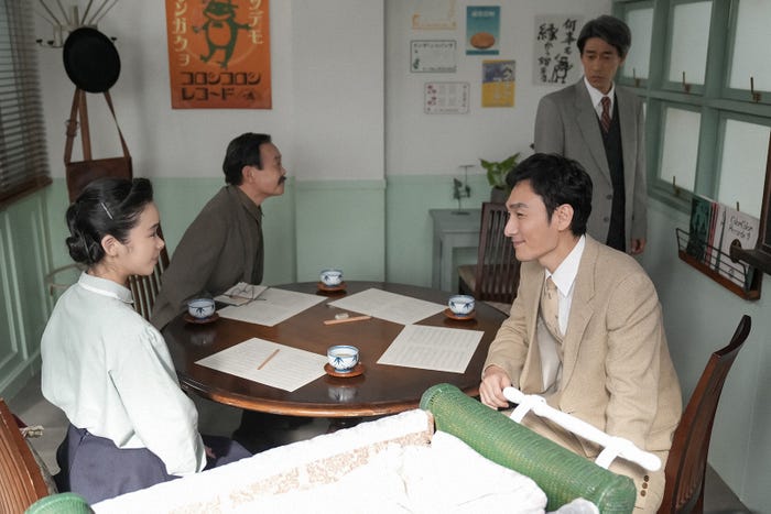 趣里、近藤芳正、草なぎ剛、夙川アトム「ブギウギ」第90話(C)NHK
