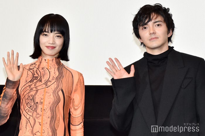 小松菜奈、林遣都(C)モデルプレス