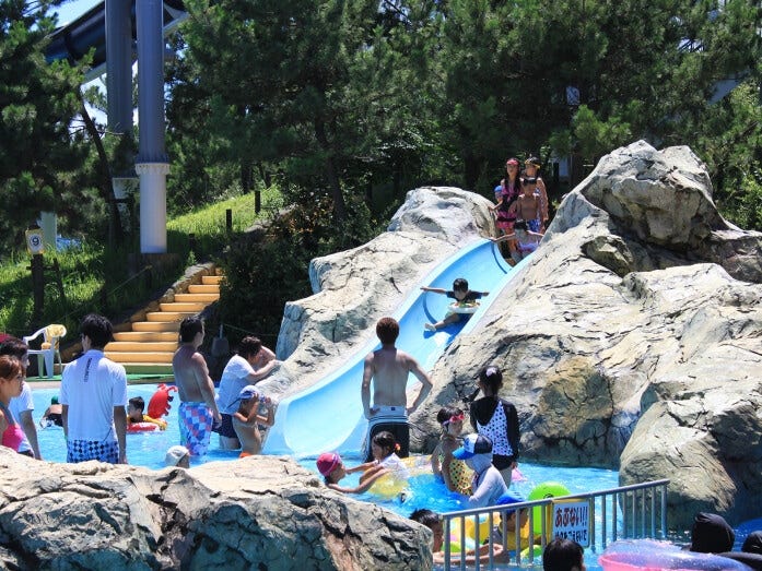 「ちびっこ冒険プール」内にある「ちびっこウォータースライダー」【料金】無料【制限】なし